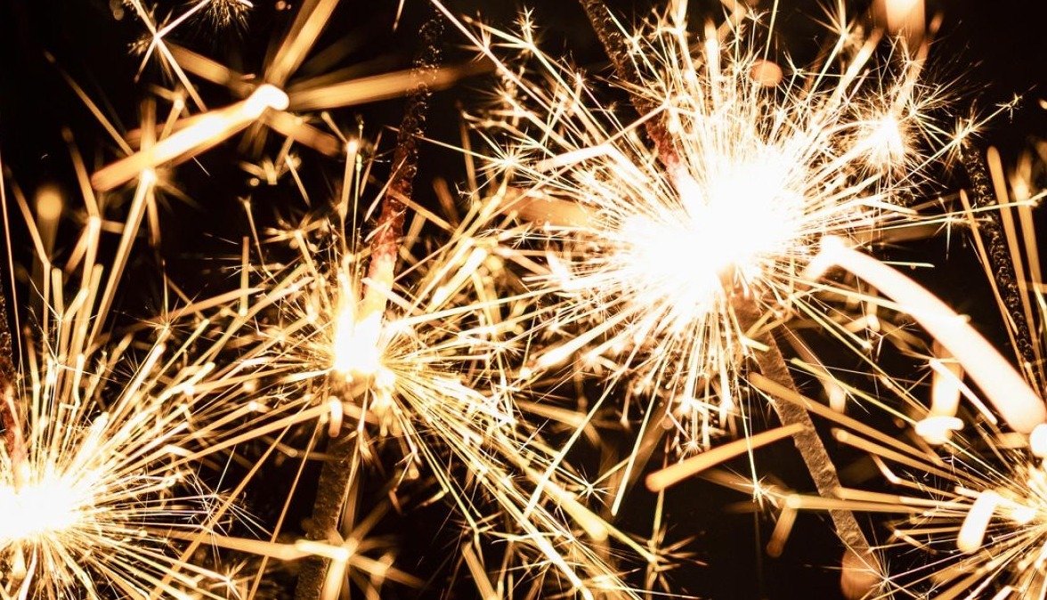 Идеи подарков до 1000 рублей: как выбрать недорогой, но запоминающийся презент 2 Идеи подарков до 1000 рублей